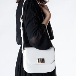 フルラ FURLA BAFJACO ARE000 ショルダーバッグ 1927 S レディース バッグ ミニショルダー スモール 1065299 クロスボディバッグ 斜め掛け レザー カジュアル ロゴ シンプル コンパクト キレカジ お出かけ プレゼント お祝い 肩掛け CROSSBODY ホワイト