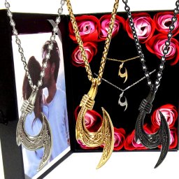 ペアネックレス ペアハワイアンジュエリー フィッシュフック カレイキニ 金属アレルギー対応 サージカル ステンレス 花 入浴剤 写真フレーム フラワー
