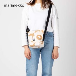 マリメッコ Marimekko 090928 ショルダーバッグ イルタネン ユニッコ レディース バック ミニショルダー クロスボディ 斜め掛け Iltanen Unikko コットン ロゴ カジュアル ケシの花 お出かけ プレゼント お祝い 肩掛け 886 ベージュ×コットン【2022 SS】