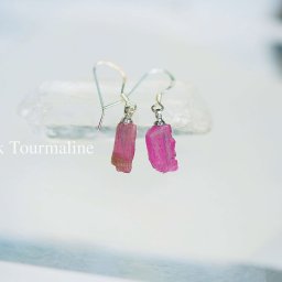 Pinkトルマリン原石★ シルバーピアス1304