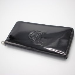 カルバンクライン ジーンズ　Calvin Klein Jeans　ラウンドファスナー長財布　K60K613060　ブラック　エナメル　SCULPTED With ZIP AROUND IM　Europeライン