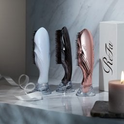 【ReFa公式・正規品】リファ イオンケアブラシ プレミアム / プレミアムSE ReFa ION CARE BRUSH PREMIUM / PREMIUM SE ヘアブラシ 頭皮ケア シャンプーブラシ 美髪ケア 女性 誕生日プレゼント クリスマス ギフト 美容グッズ