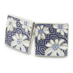 ホワイトフラワーとブルーエナメル カフス カフスボタン カフリンクス cufflinks cuffs メンズ 男性 結婚式 ユニーク おもしろ 面白 面白い 動物 植物シリーズ スーツアクセサリー専門店 ブライダル 披露宴 二次会 お呼ばれ パーティー おしゃれ カフスマニア