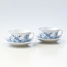 マイセン 2客セット ブルーオニオン ティーカップ＆ソーサー 200cc Meissen 800101-00633-1 洋食器 送別会 誕生日 お中元 還暦祝い 結婚祝い 結婚式 高級 父の日 母の日【スペシャルラッピング1100円(別売り)】 即日発送 ホワイトデー