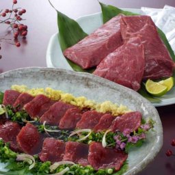 馬刺し 赤身 300g 馬刺専門店 若丸 国産 ギフト プレゼント 贈り物 お取り寄せ グルメ 食品 おつまみ 晩酌 信州 名産 肉 刺身 たれ付き 敬老の日 母の日 父の日 お中元 お歳暮