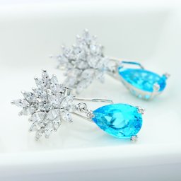 ピアス 両耳用 キュービックジルコニア ホワイト ブルー グリーン レッド ライトブルー ライトグリーン 真鍮 シルバー スタッド ペア ドロップ 大粒 3本爪 e15051309