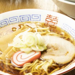 市場食堂の香味醤油ラーメン5食セット【北陸 富山 醤油ラーメン 香味 あっさりちぢれ太麺 プレゼント ギフト グルメ 贈り物 石川製麺】
