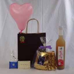 父の日 風船セット( 完熟桃のとろとろ感が口いっぱいに広がる桃リキュール ももとろ500ml(福島県)+挽き立て珈琲(ドリップパック5パック) メッセージカード ハート風船 ミニチョコ付き