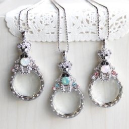【きらきら蝶ネクタイ  パステルカラー くま】【ルーペネックレス】 アクセサリー　ネックレス　ルーペ　母の日　敬老の日