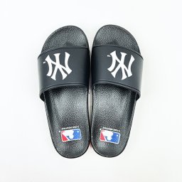 MLB(メジャーリーグ) ヤンキース シャワーサンダル (27cm) ブラック