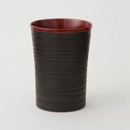 香川漆器 象谷塗ビアカップ 朱/黒【ビアマグ】【伝統工芸品 民藝品 手仕事】【誕生日 結婚祝い 出産祝い 還暦祝い 退職祝い 結婚記念日 送別会 お祝い 引っ越し祝い 新築祝い 入園祝い 大学入学祝い 就職祝い 昇進祝い 転職祝い 古希祝い 喜寿 傘寿祝い 米寿祝い 卒寿祝い お返し 内祝い お見舞い 快気祝い 金婚式 銀婚式 開店祝い 開業祝い 景品 賞品 ギフト】敬老の日】
