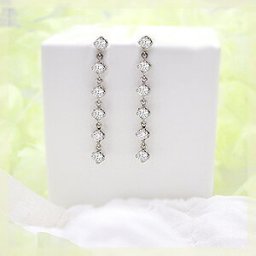 即日発送【グレードup即日発送不可】【大特価】K18YG/PG/WG【0.5ct】ラインダイヤモンド スウィングピアス『six stone』 ［SIクラス］透明感溢れるダイヤモンド 揺れるダイヤ 誕生日 記念日 10周年 母の日 ギフト【送料無料】     LP-0377B