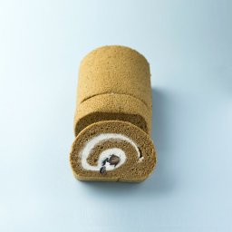 宇治ほうじ茶ロールケーキ【誕生日】／ほうじ茶 ロールケーキ ほうじ茶スイーツ 和スイーツ 和風 濃厚 特別 贅沢 香ばしい ふわふわ やわらかい 手土産 お礼 お祝い 結婚 出産 引っ越し 記念日 お返し お見舞い 祖父 祖母 父 母 両親 子ども 孫 敬老の日