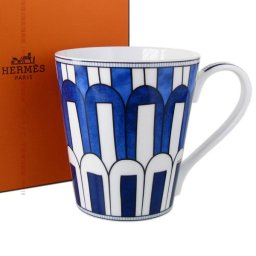 エルメス 食器 HERMES ブルーダイユール 030338P1 マグカップ マグ コップ シングル 240ml 洋食器 30338P1 【スペシャルラッピング1100円(別売り)】 誕生日 還暦祝い 結婚祝い 結婚式 バレンタイン 高級 父の日 母の日 即日発送 成人祝い ホワイトデー