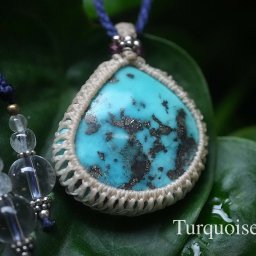 【天然石】【ハンドメイド】【Funky Garuda】お相撲さん★パイライト★ペルシャンターコイズ マクラメネックレス1844 ｜天然石一点もの 【ハンドメイドネックレス】【カジュアル】【レディース】【男女兼用】【タイ・ランタ島】【厳選した特別な天然石】