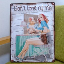 ブリキ看板 かわいい ビンテージ Don't look at me セクシー アメリカン プレート 壁飾り 大きい 可愛い 雑貨 インテリア かっこいい サーファー カフェ 店舗
