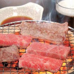 宮崎牛 肩ロース 焼肉 800g A4 A5等級 和牛 牛肉 霜降り 極上 とろける 贅沢 贈答 ギフト