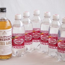家飲みを、バーカウンターへ ハイボールウイスキー7本セット(ウィルキンソン炭酸 サンピース エキストラゴールド37度) 500ml×6本 720ml×1本