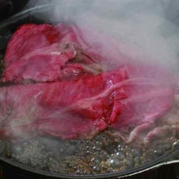 神戸牛 すき焼き 肉 400g モモ バラ 兵庫県産 ブランド牛 黒毛和牛 霜降り 赤身 牛肉 ギフト 贈答用 お中元 お歳暮 内祝い 敬老の日 父の日 母の日 お取り寄せ グルメ 誕生日 プレゼント 豪華 すきやき しゃぶしゃぶ
