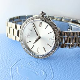 スワロフスキー 腕時計 レディース ギフトに最適 上品 シルバー ステンレス ブレスレット ウォッチ クリスタル 大人 おしゃれ エレガント 女性 彼女 妻 母 ギフト プレゼント 誕生日 記念日 SWAROVSKI 時計 成人 卒業 入学