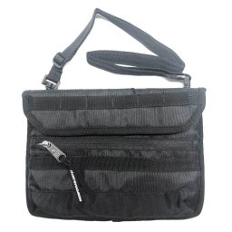 インディスペンサブル INDISPENSABLE バッグ タブレットバッグ 9.7インチ 斜めがけバッグ 14522700 080 IDP TABLETBAG PADPIT ガジェットケース ショルダーバッグ ブラック＋グレー系