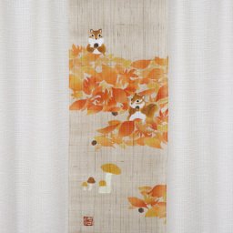  人気の【秋のタペストリー】 和みタペストリー『落ち葉』和モダン　秋　リス　手描き　タぺストリー　60ｃｍ　麻　壁飾り　送料無料（北海道・沖縄は除外）季節感 和インテリア