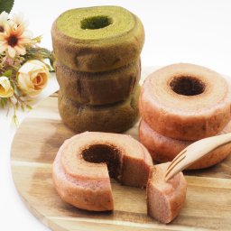 ホールバウム2本セット（宇治抹茶とあすかルビー）