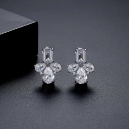 ピアス 両耳用 レディース キュービックジルコニア ホワイト 真鍮 シルバー e20121202