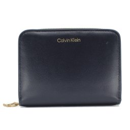 カルバンクライン　Calvin Klein　コンパクト財布　LV04F1075G UB1　ブラック　レザー　CK MEDIUM FLAP ZIP AROUND　ミディアム フラップ ジップアラウンド財布　Europeライン