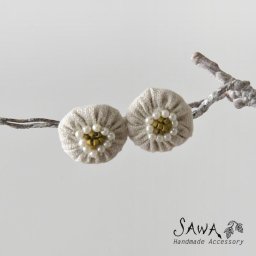 【SAWA サワ】綿麻 くるみ ビーズ ピアス (te-P-50)レディース アクセサリー イヤリング 両耳用 ナチュラル シンプル 上品 ハンドメイド 手作り 作家 プチギフト クリスマス 母の日 ギフト プレゼント