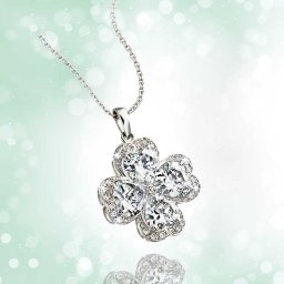 煌めきのラッキークローバー 大粒CZとダイヤモンドの宝飾ペンダント ネックレス ジュエリー アクセサリー キュービック・ジルコニア ダイヤモンド 貴金属 レディース 女性 ギフト プレゼント 贈り物 記念日 誕生日 お祝い サプライズ