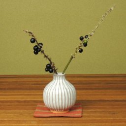 【萩焼・しのぎミニ花瓶】【花瓶】萩焼 食器 父の日 母の日 敬老の日 還暦祝い 古希祝い 喜寿祝い 誕生日 プレゼント ギフト