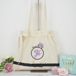 プレゼント 名入れ 名前入り リング コットンギャザーバッグ 誕生日 女友達 トートバッグ ギフト イニシャル 推し活 団扇バッグ うちわバッグ レディース 女性 おしゃれ お母さん プチギフト 出産祝い ランキング 楽天 花以外 喜ばれる 実用的 70代 80代