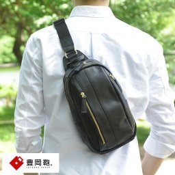 豊岡鞄 本革ボディバッグ 縦型 メンズ 男性 大人ワンショルダーバッグ 小さめ/革 牛革 レザー/日本製/おしゃれ シンプル 男女兼用/