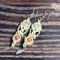 【天然石】 【ハンドメイド】カーネリアン マクラメピアス pia040【ハンドメイドネックレス】 【カジュアル】【フォーマル】【レディース】【男女兼用】【タイ・ランタ島】【厳選した特別な天然石】【菊井みうず】【Miuzu Kikui】【マクラメ編み】funky garuda 