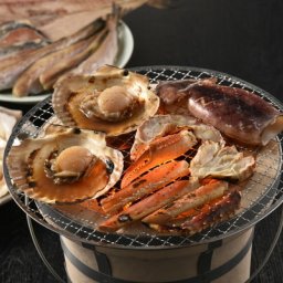 お歳暮 北海道 海鮮浜焼きセット 食品 ギフト プレゼント 贈答 熨斗 のし 贈り物 記念日 お祝い 冠婚葬祭 内祝 御祝 無地 出産内祝 結婚内祝 御見舞 快気祝 御仏前 志 お供(代引不可)【送料無料】