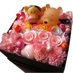 プーさん ティガー 花束風 フラワーギフト 箱を開けてサプライズ  ボックス レインボーローズプリザーブドフラワー入り