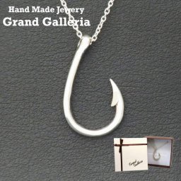 釣り針ネックレス M シルバー925 右【刻印無料】 釣り針 フィッシュフック ネックレス ペンダント シルバーアクセサリー メンズ シンプル アングラー 大漁祈願 クリスマス 誕生日 プレゼント ギフト 父の日 ハンドメイド 手作り 彫金 箱 Grand Galleria グランドガレリア