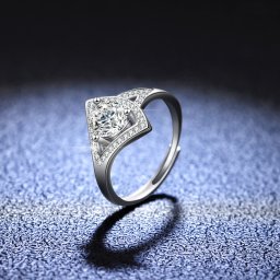 リング レディース モアサナイト ホワイト シルバー925 シルバー 7号 9号 11号 14号 16号 18号 1ct km106
