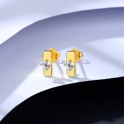 ピアス 両耳用 レディース キュービックジルコニア ホワイト シルバー925 イエローゴールド ce22100408