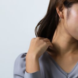 2トーン シルバー ゴールド スリム ピアス カップル プレゼントに最適 シンプル 刻印 名入れ 無料 サージカル ステンレス SUS316L つっけぱなし おしゃれ メンズ レディース Alavel ブランド エラベル メッセージ APE0276-SHGD APE0277-SHGD 恋人 デート  記念 推し活 大人 秋 冬 クリスマス [両耳分販売] ハロウィン
