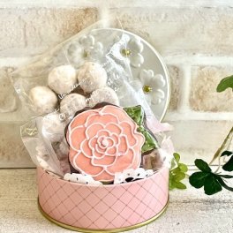 ローズアイシングクッキー缶 ギフト お菓子 焼き菓子 プレゼント チョコクッキー 個包装 プチギフト ばら ローズクッキー 母の日 プレゼント マザーズディ スノーボール 可愛い 素敵 お菓子のみかた 缶クッキー