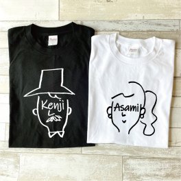 お名前入り 顔ネーム ペアTシャツ(父・母) 名入れ 父の日 母の日 敬老の日 誕生日 出産祝い 結婚祝い  還暦 敬老の日 名前入り 家族 夫婦 親子 カップル ファミリーデザイン お揃い  ペアtシャツ ペアルック tシャツ 親子コーデ リンクコーデ マタニティフォト 結婚記念 プレゼント ギフト ペアギフト クリスマスプレゼント