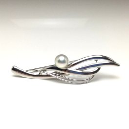 真珠 ブローチ パール アコヤ真珠 8.1mm ホワイトシルバーブルー(ナチュラル) シルバー 79613 イソワパール