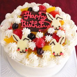 うさちゃん生クリームケーキ４～７号　[バースデーケーキ アニバーサリー かわいい 女性 誕生日 ギフト]