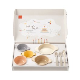 コンビ ベビー はじめてのひとくち かさなる ベビー食器セット 赤ちゃん 出産祝い 食器セット ハーフバースデイ 離乳食 誕生日 プレゼント ギフト 祝い 男の子 女の子 保育園 幼稚園 