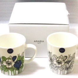 アラビア ARABIA　クロッカスKrokus マグカップ 300ml ペア（ブラック 、グリーン）【御結婚御祝・内祝・新築御祝・還暦御祝・御礼・寿・ギフト包装可能】