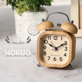 目覚まし時計 大音量 置き時計 おしゃれ 小さい 北欧 置時計 アンティーク アナログ 時計 コンパクト 木目調 軽量 静音 コードレス 電池式 シンプル かわいい 子供 レトロ モダン 韓国 木調 アラームクロック ライト インテリア雑貨 プレゼント ギフト 贈り物