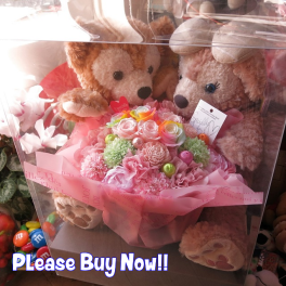 ダッフィー シェリーメイ入り 花束風 フラワーギフト レインボーローズ プリザーブドフラワー入り 30cm×40cm ケース付き