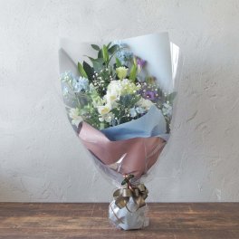 【ブルー系】男性への花束【お父様や恋人へ】ユリ トルコキキョウ 季節のお花 フラワー ブーケ 入学 卒業 上司 両親 母親 お祝い 発表会 母の日 父の日 送別会 就職祝 引越し祝い 新築祝い 結婚記念日 誕生日 出産祝い 退職祝い 男性 女性 ギフト プレゼント さわやか ブルー かっこいい